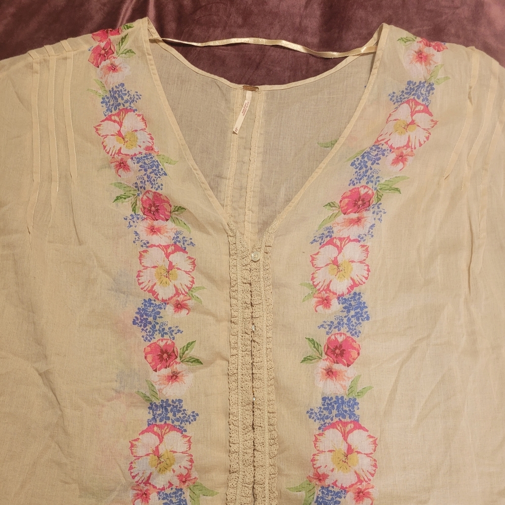Hawaiian print top